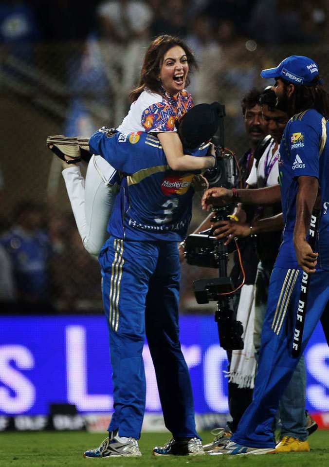 A weight lifted off my mind: Bhajji celebrating success with the other Indian team. Image source: 3